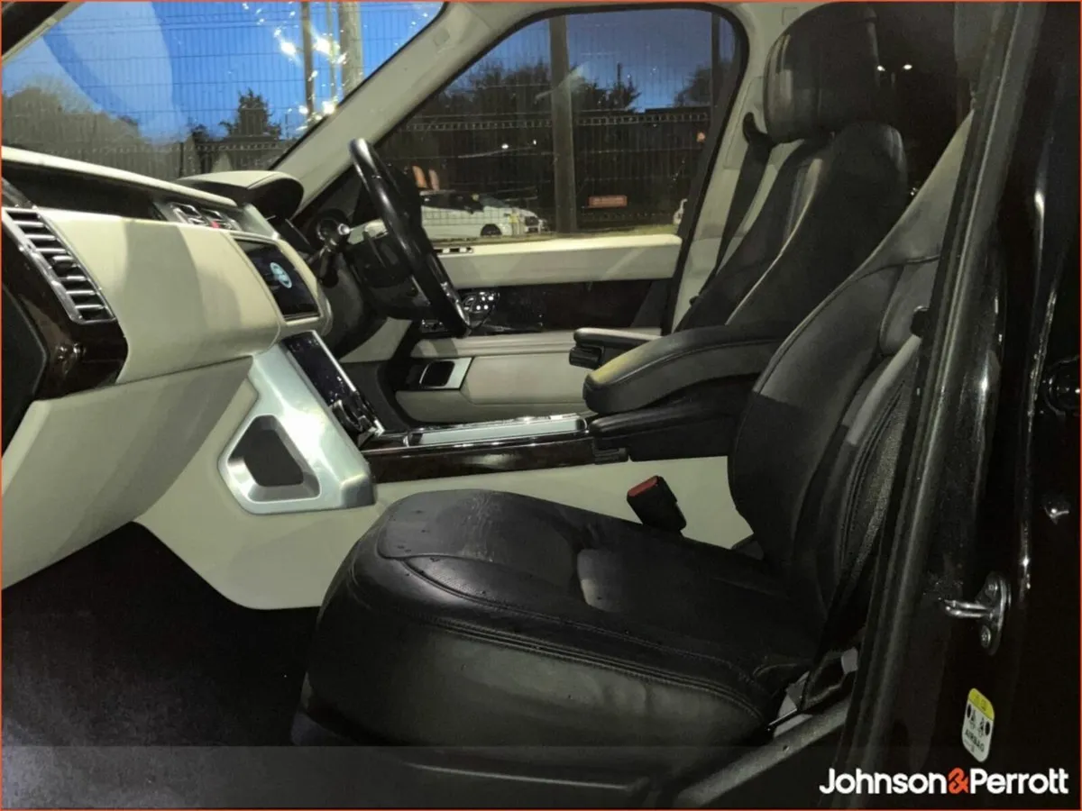 Land Rover Range Rover Range Rover Vogue P400 e Au - Image 3