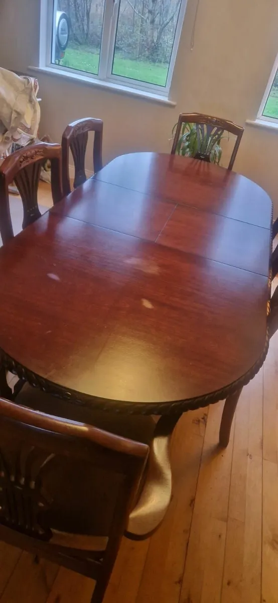 Mahogany table and chairs - Image 1