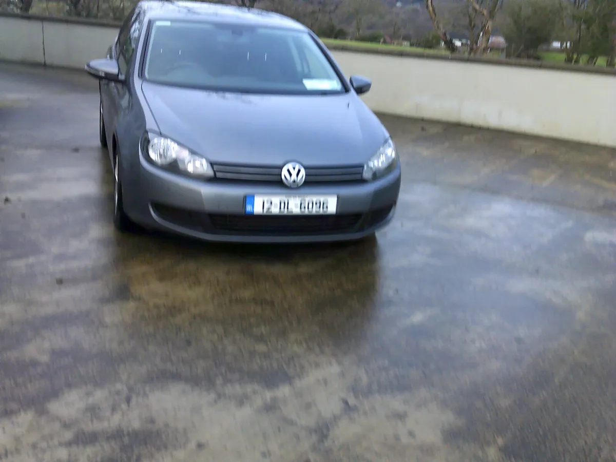 Volkswagen Golf 2012--AUTOMATIC - Image 2