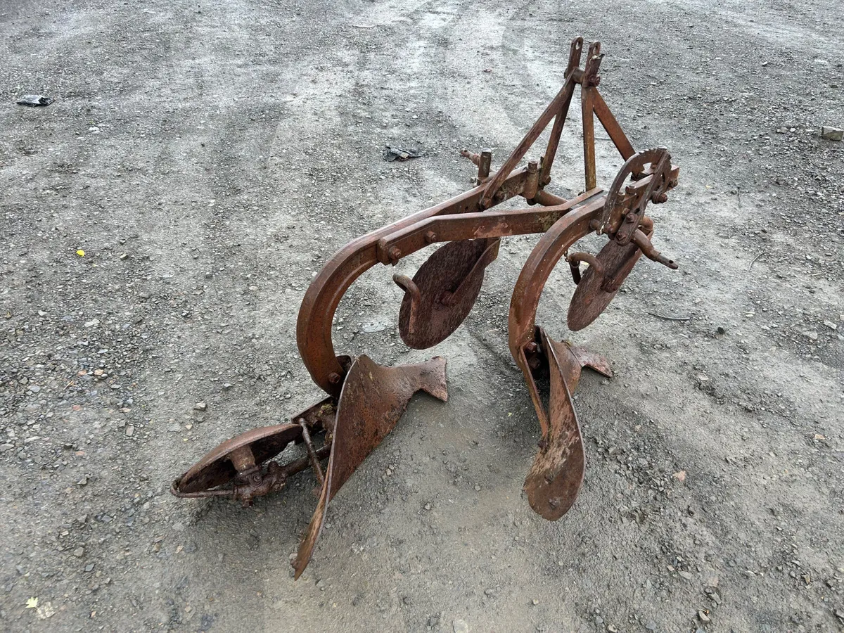 Ferguson 2 Furrow Plough - Image 2