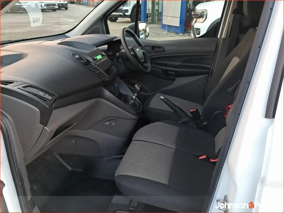 Ford Transit Connect 3 Seat LWB - Image 3