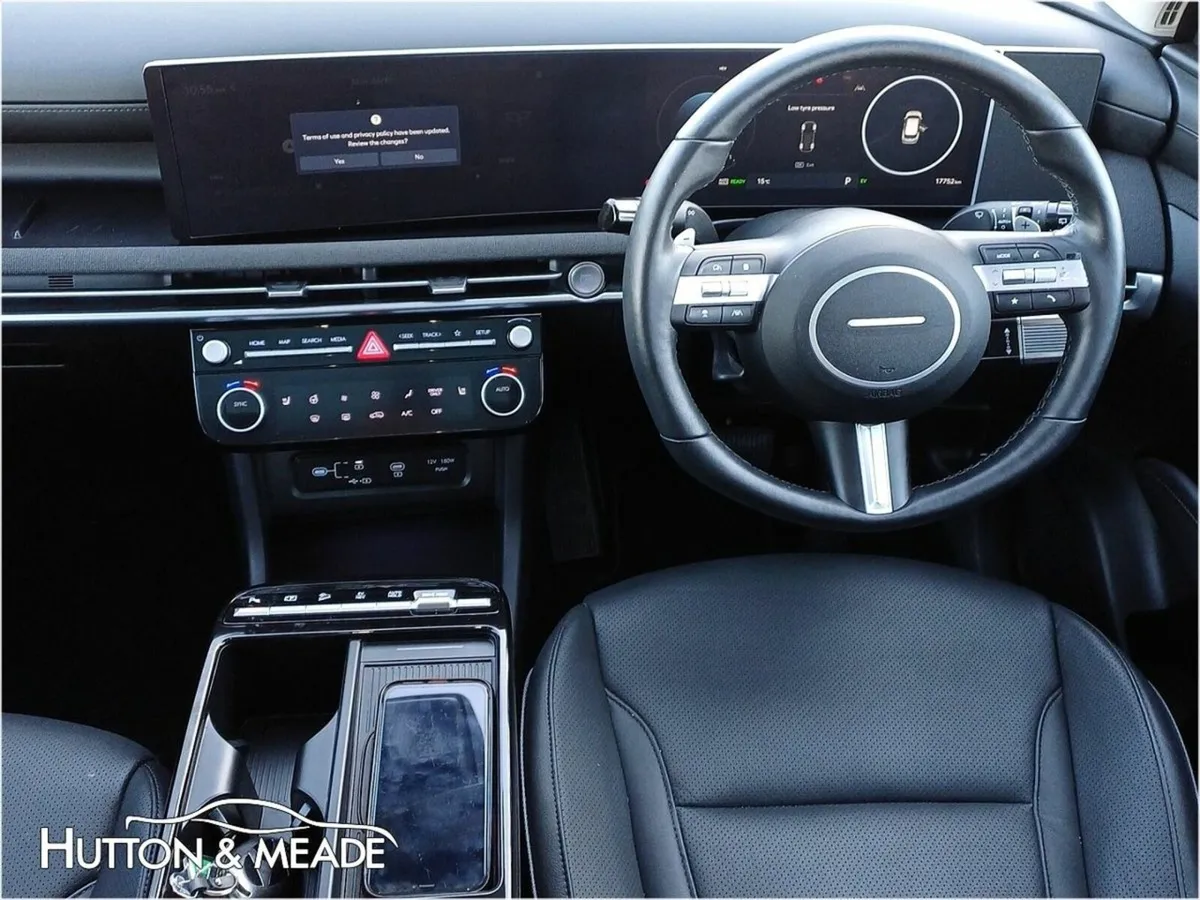 Hyundai Tucson Platinum PHEV 1.6 Petrol 5dr - Image 4