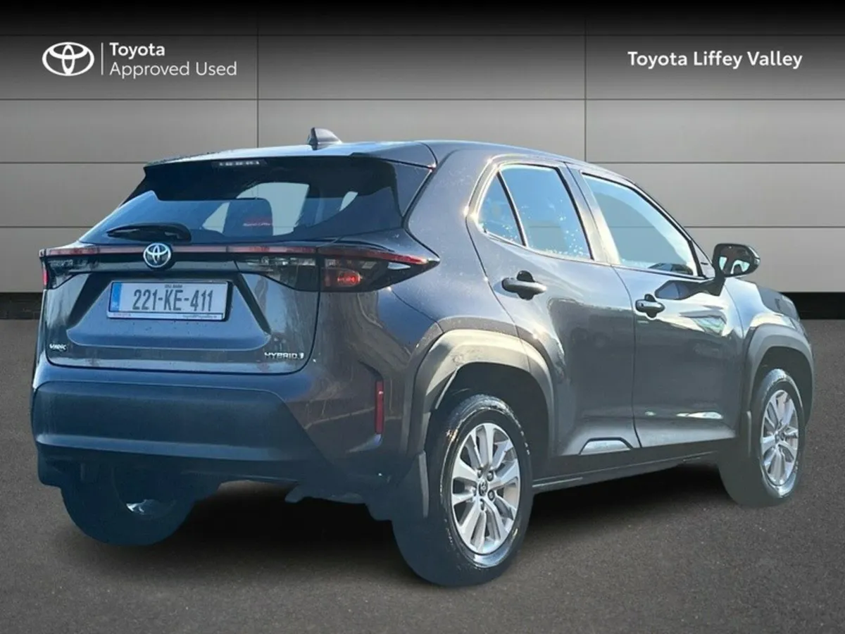 Toyota Yaris Cross CR CROSS LUNA 4DR AUTO - Image 2