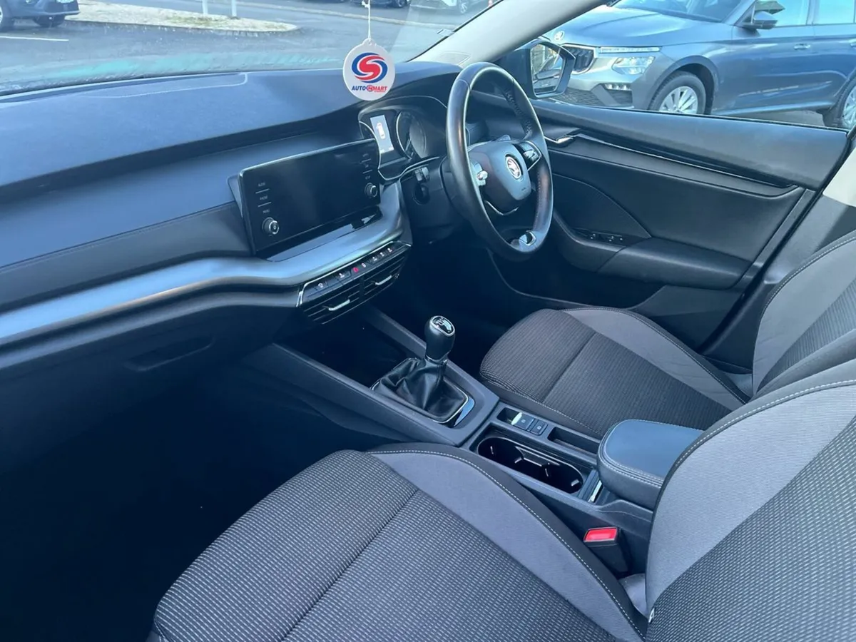 Skoda Octavia OCTAVIA AMB 2.0TDI 115HP - Image 3