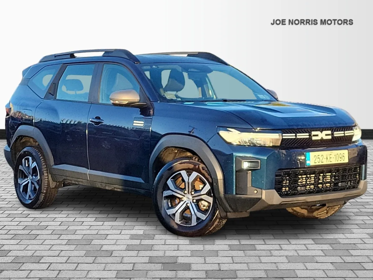 Dacia Bigster EXPRESSION TCE 140 LOW KMS - Image 1