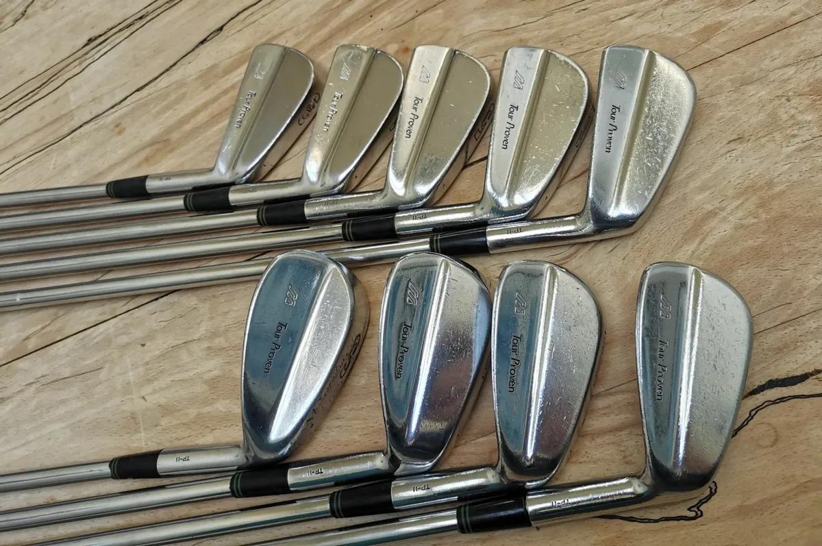 Classic Mizuno Blade Irons 3-SW - Image 1