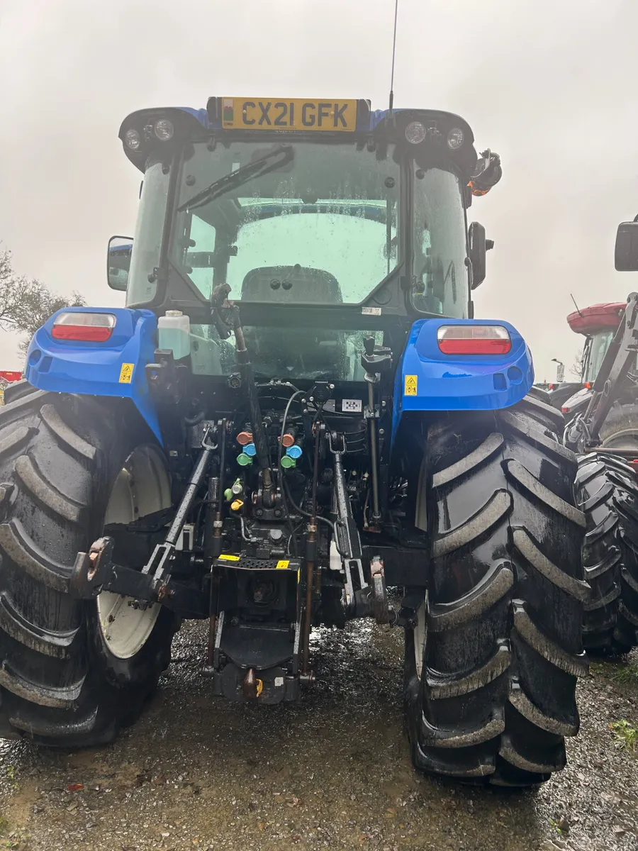 2021 New Holland T5-105 - Image 3