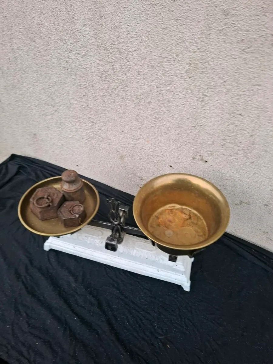 Brass old scale - Image 2