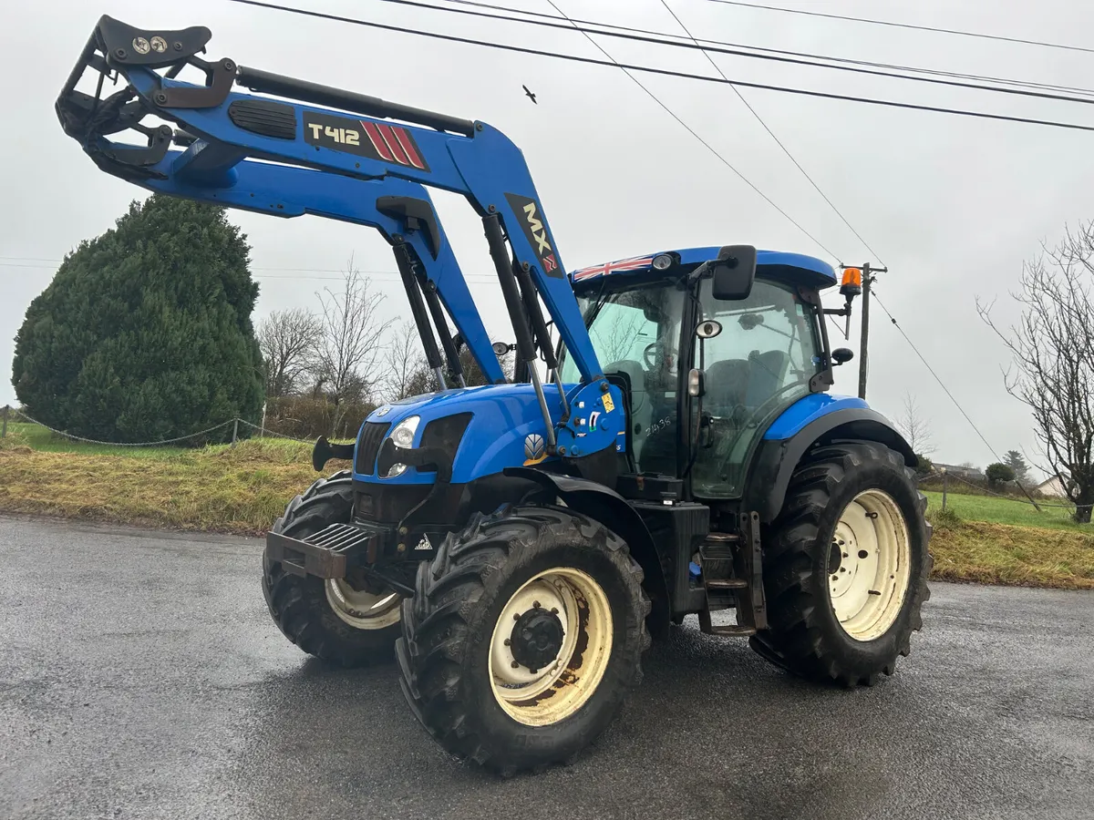 2015 New Holland T6-165 with Loader - Image 1