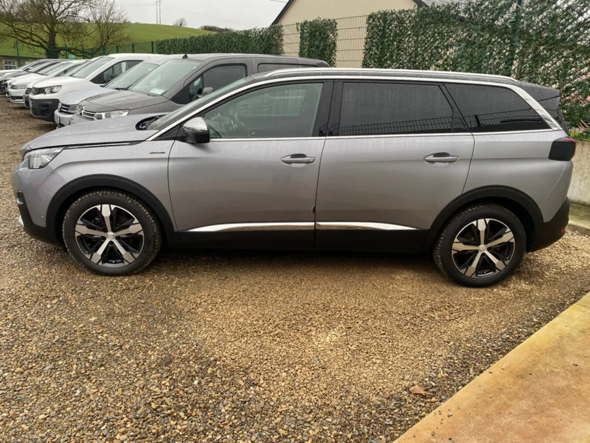 Peugeot 5008 2.0 HDI GT LINE AUTO - Image 3