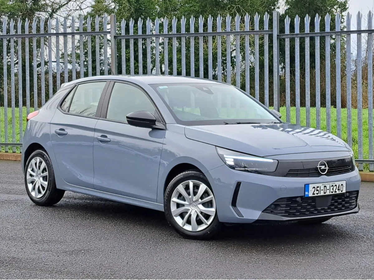 Opel Corsa SC 1.2 75BHP **FACELIFT MODEL** - Image 2