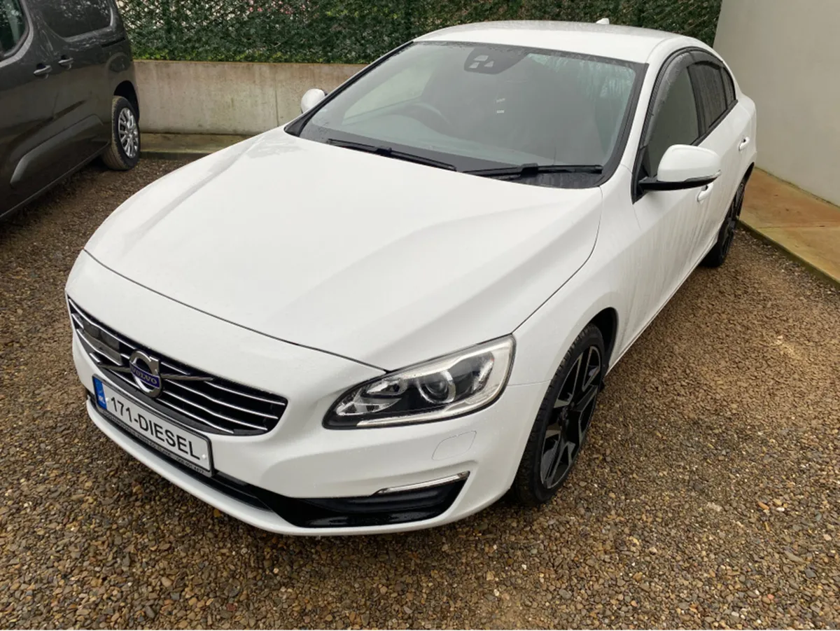 Volvo S60 2.0 AUTO DYNAMIC EDITION - Image 2
