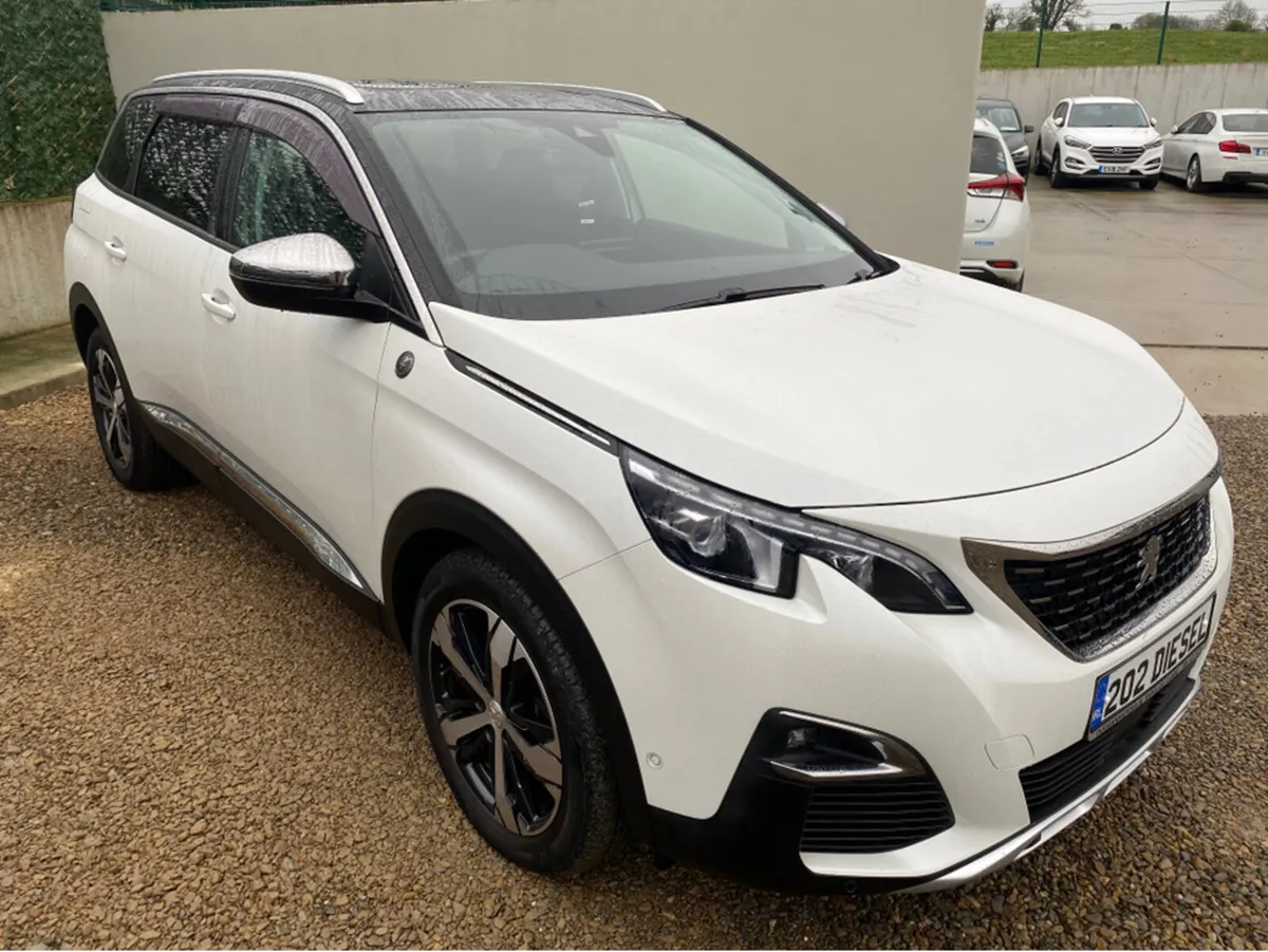 Peugeot 5008 2.0 HDI CROSS CITY  AUTO - Image 1