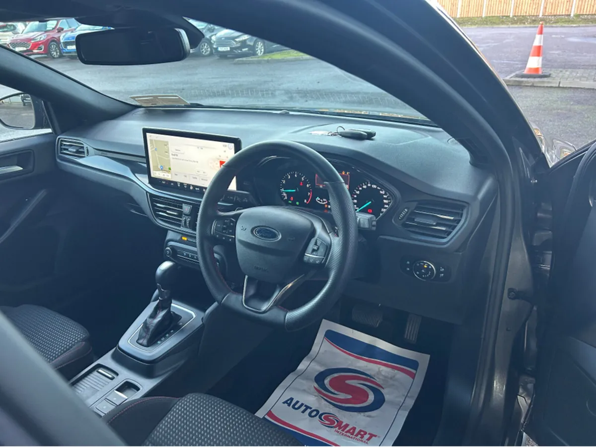 Ford Focus ST-LINE 1.0T 125 MHEV DC DC7 F 4DR - Image 3