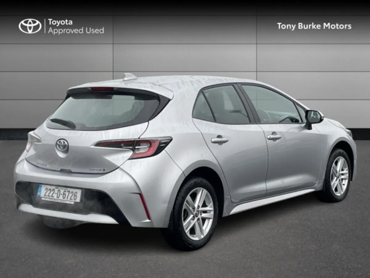 Toyota Corolla Hatchback 5dr Hybrid - Luna Edition - Image 2