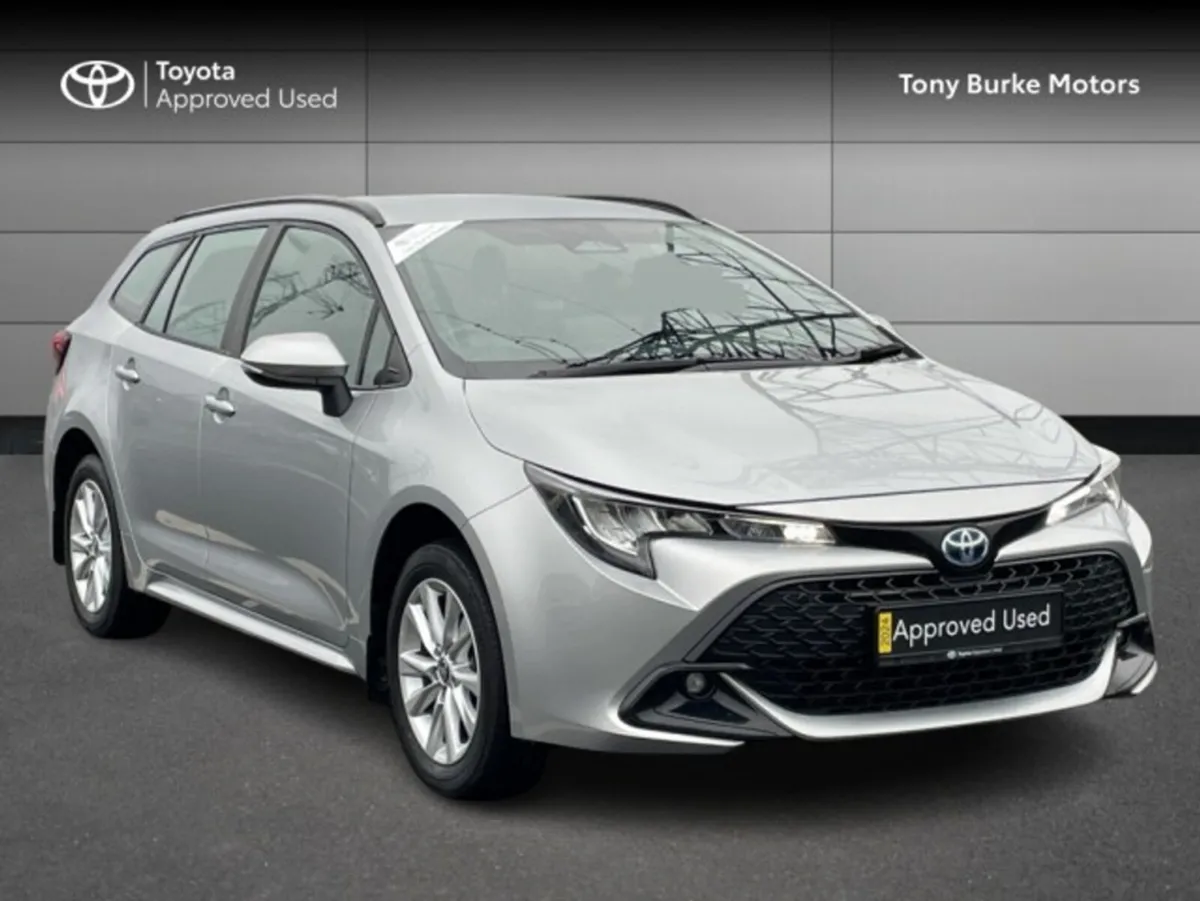 Toyota Corolla Tourer Estate Hybrid - Luna Edition - Image 1