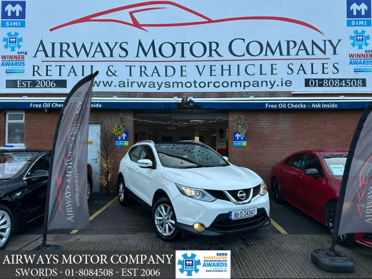 Nissan Qashqai 1.2 AUTO 5DR - LOW KMS & PANROOF - Image 1