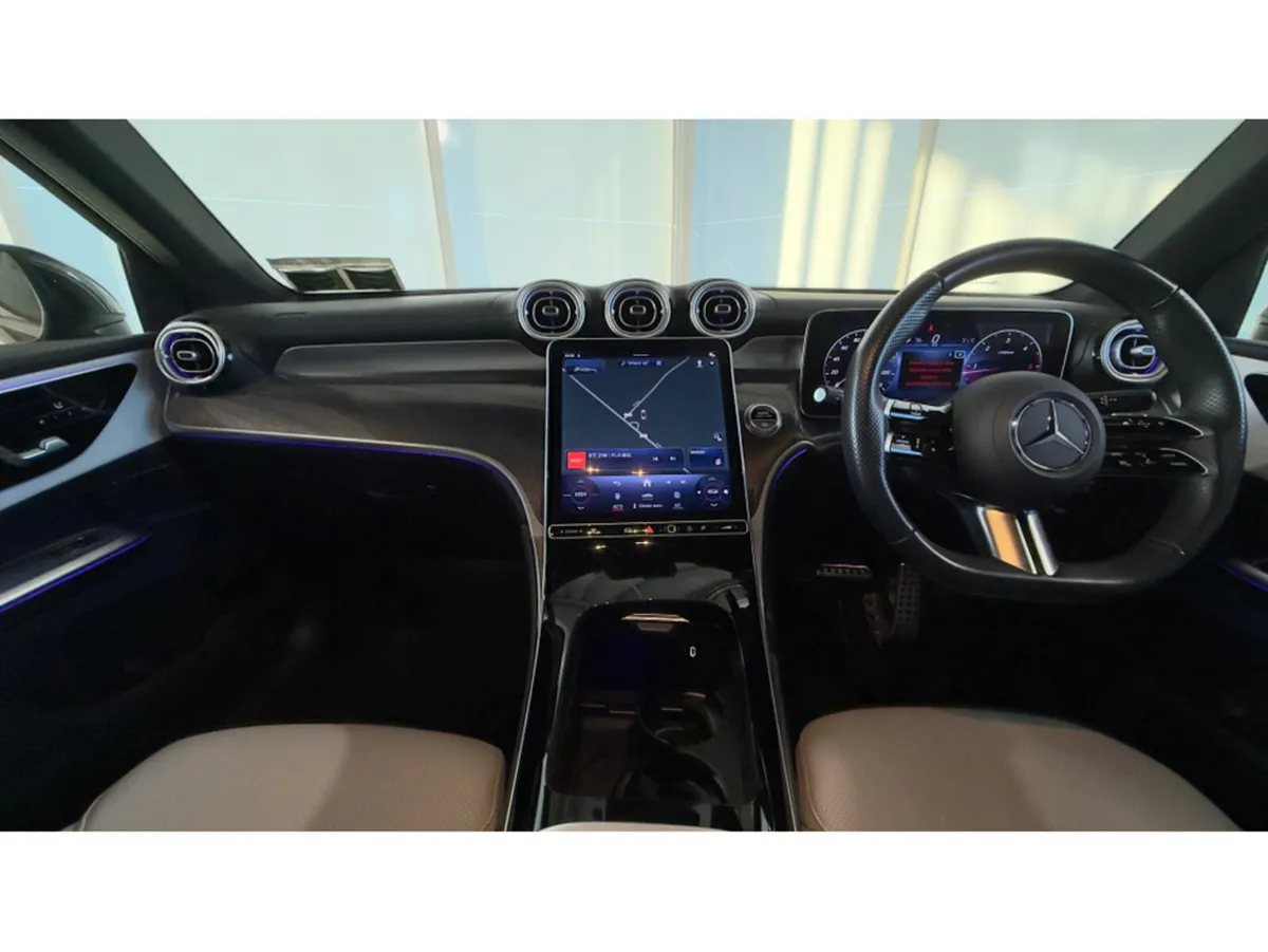 Mercedes-Benz GLC AMG LINE PLUS - Image 4