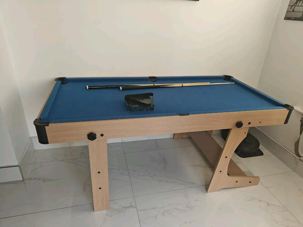 6ft Pool table, foldable - Image 1