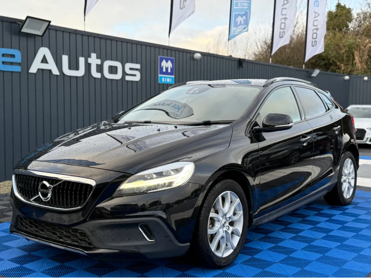 Volvo V40 CROSSCOUNTRY - 2.0L DIESEL - AUTO - 12M - Image 3