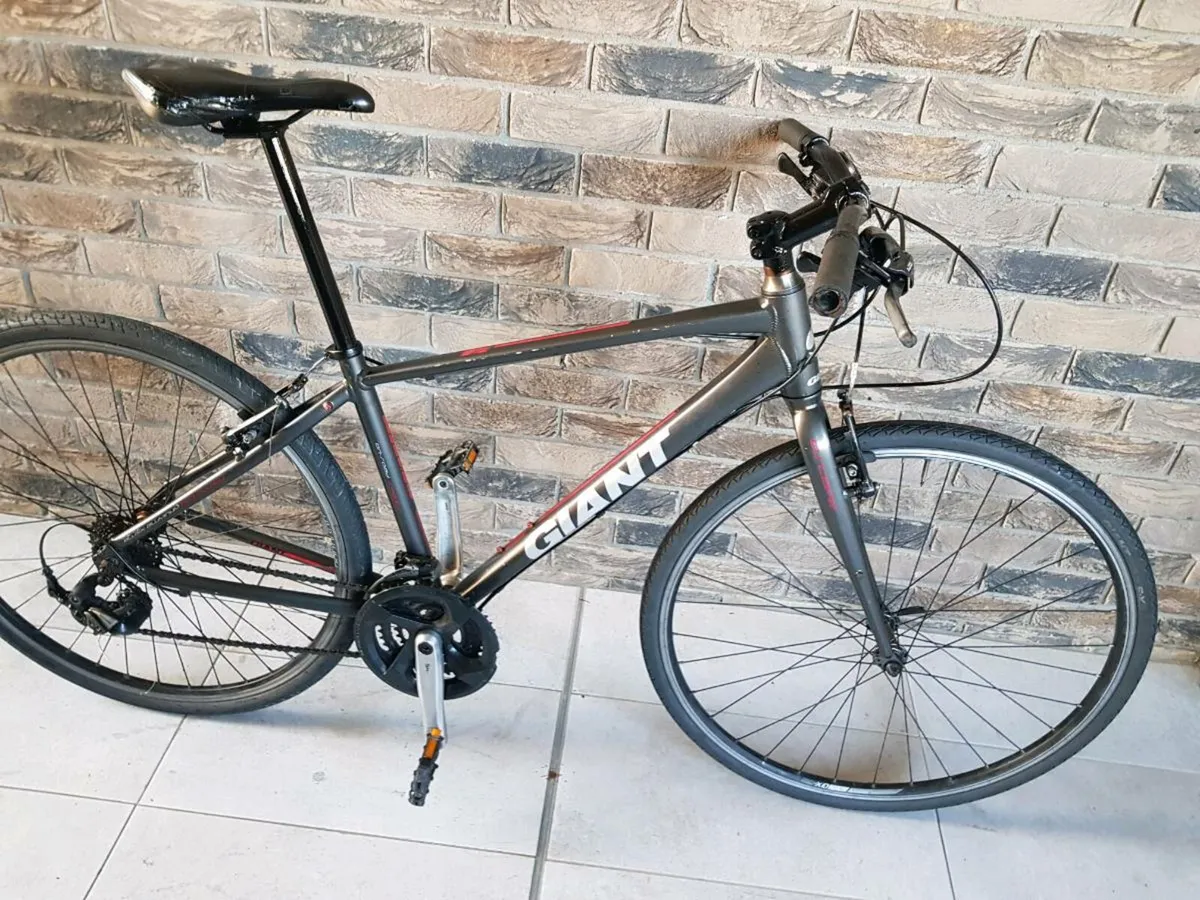 Giant escape ( can deliver) - Image 1