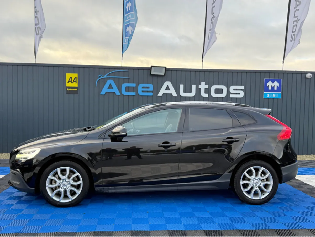 Volvo V40 2.0L DIESEL - AUTO - 12M WARRANTY - CAR: - Image 4