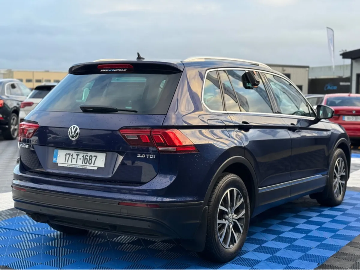 Volkswagen Tiguan COMFORTLINE 2.0L DIESEL - MANUAL - Image 2