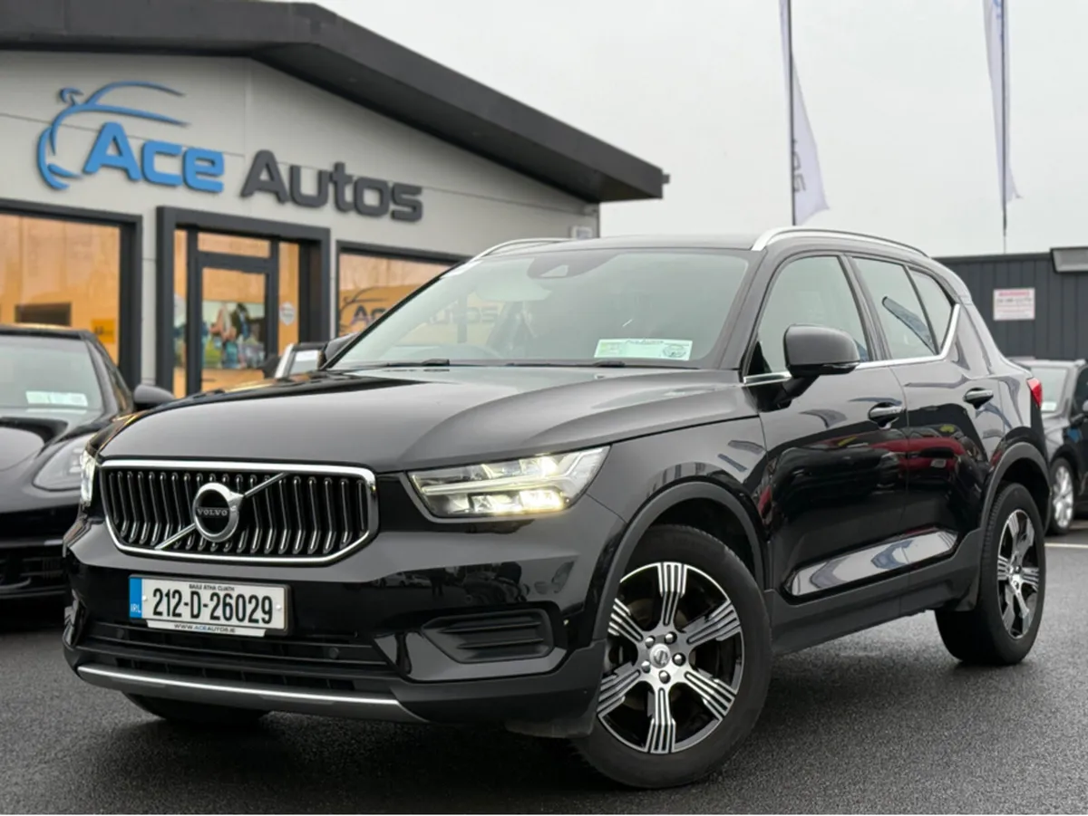 Volvo XC40 INSCRIPTION T3 - 1.5 PETROL - MANAUL - - Image 1