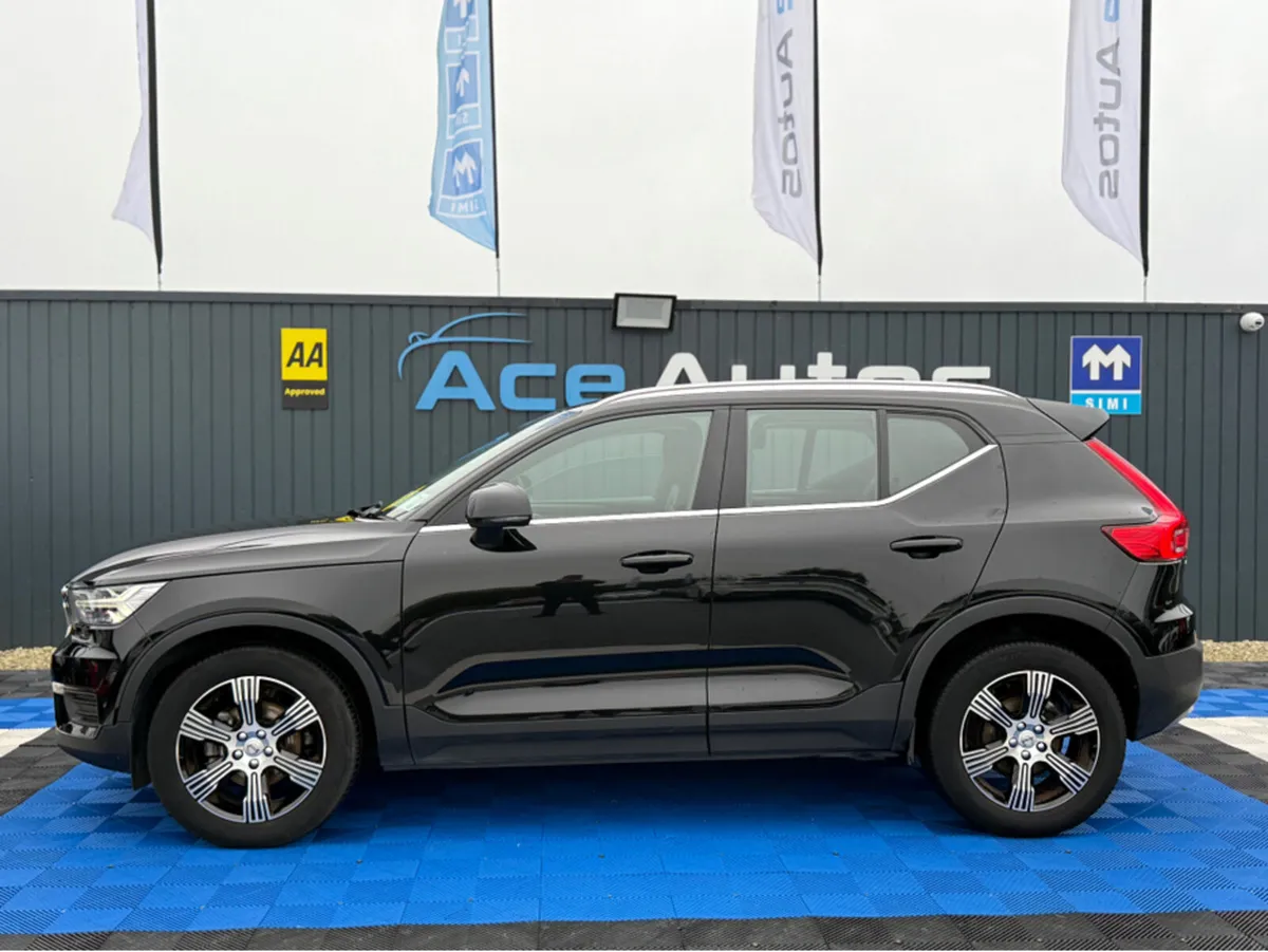 Volvo XC40 INSCRIPTION T3 - 1.5 PETROL - MANAUL - - Image 4