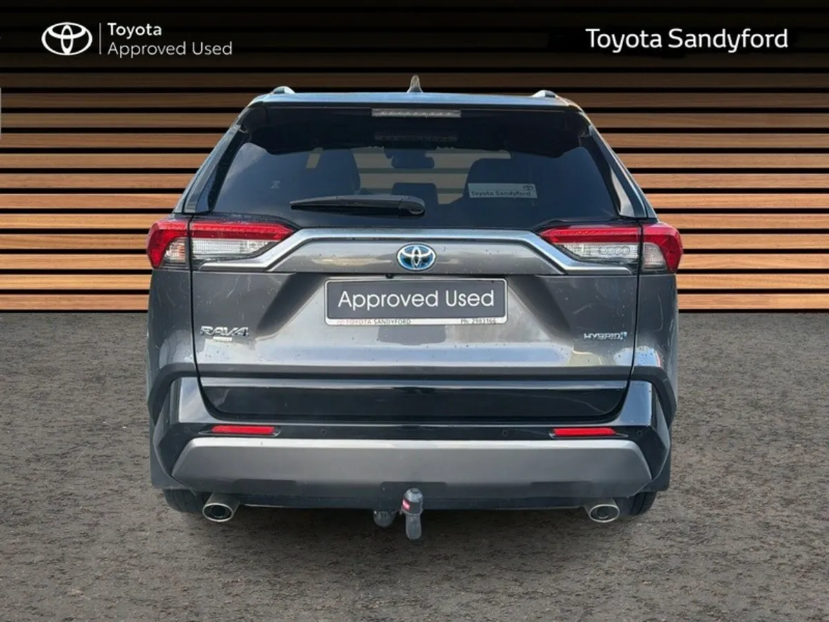 Toyota RAV4 SPORT HYBRID // HEATED LEATHER SEATS / - Image 4