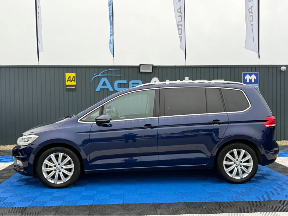 Volkswagen Touran HIGHLINE - 2.0L DIESEL - 7 SEATS - Image 4