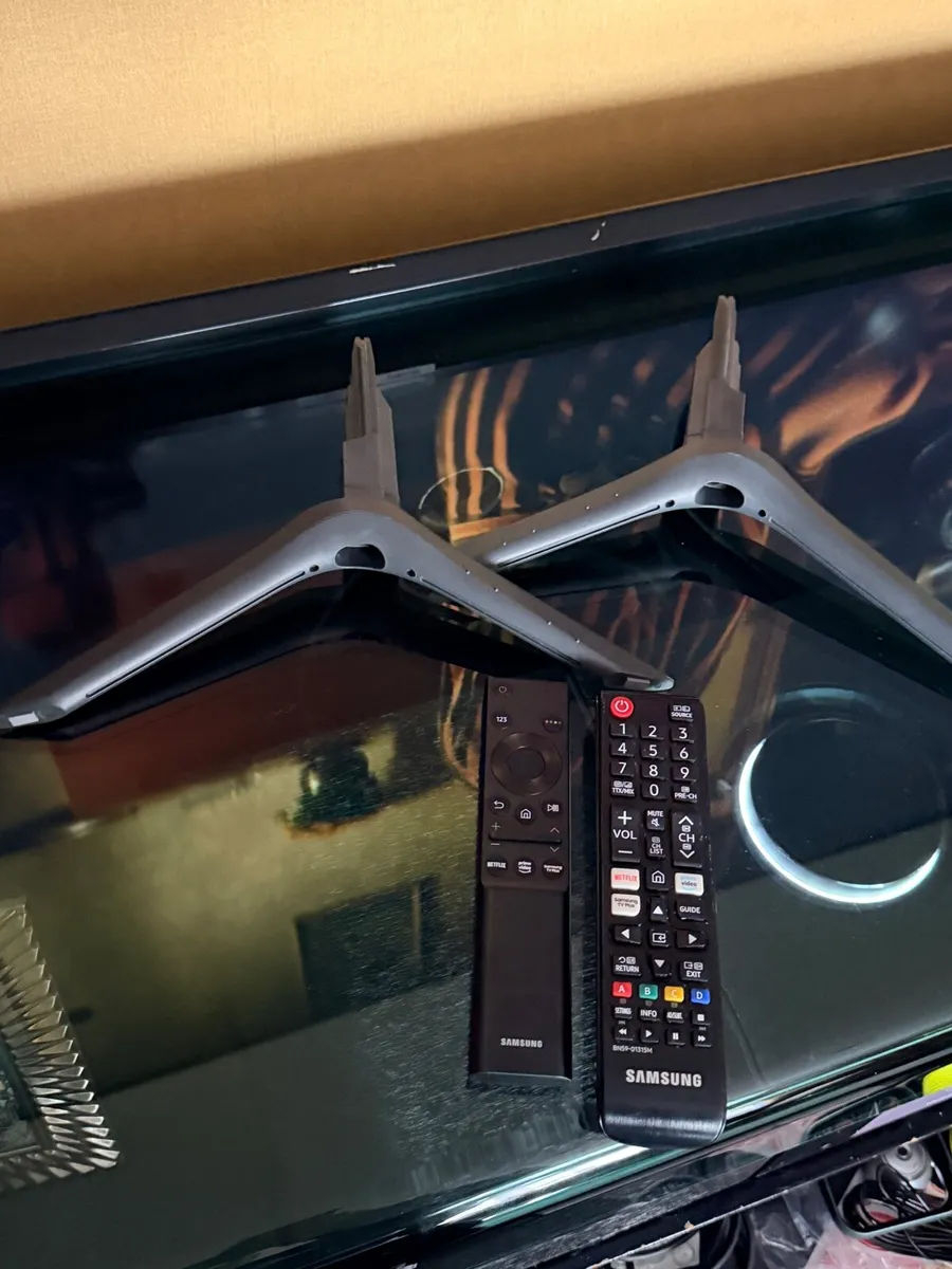 Samsung TV 65’’ - Image 3