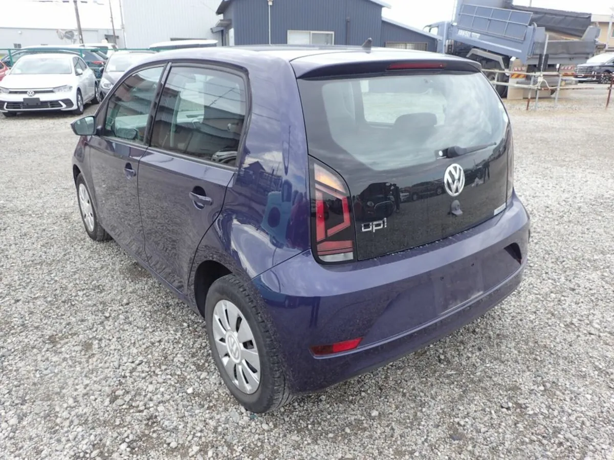 Volkswagen up! Move Up 1.0 5Dr Autoomatic - Image 4