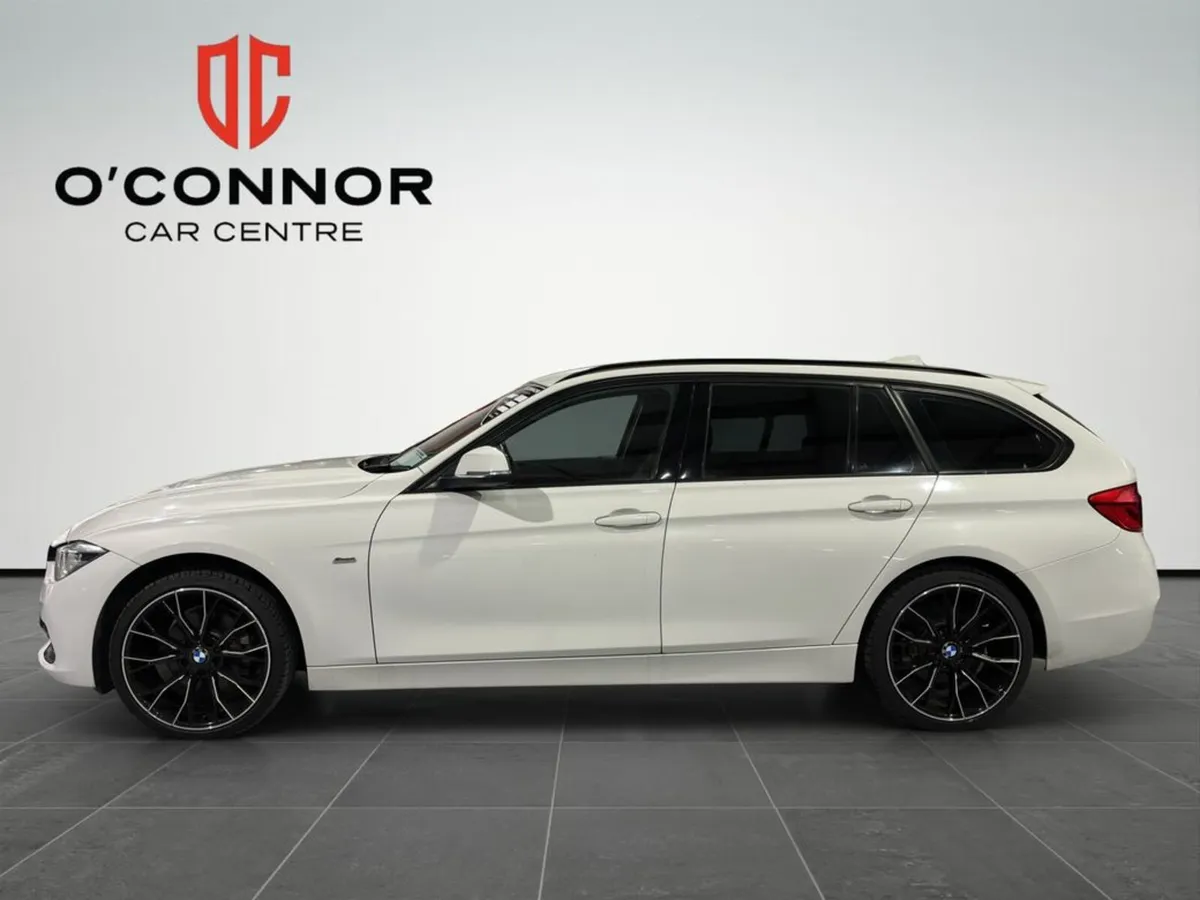 BMW 3-Series 320D - Image 2