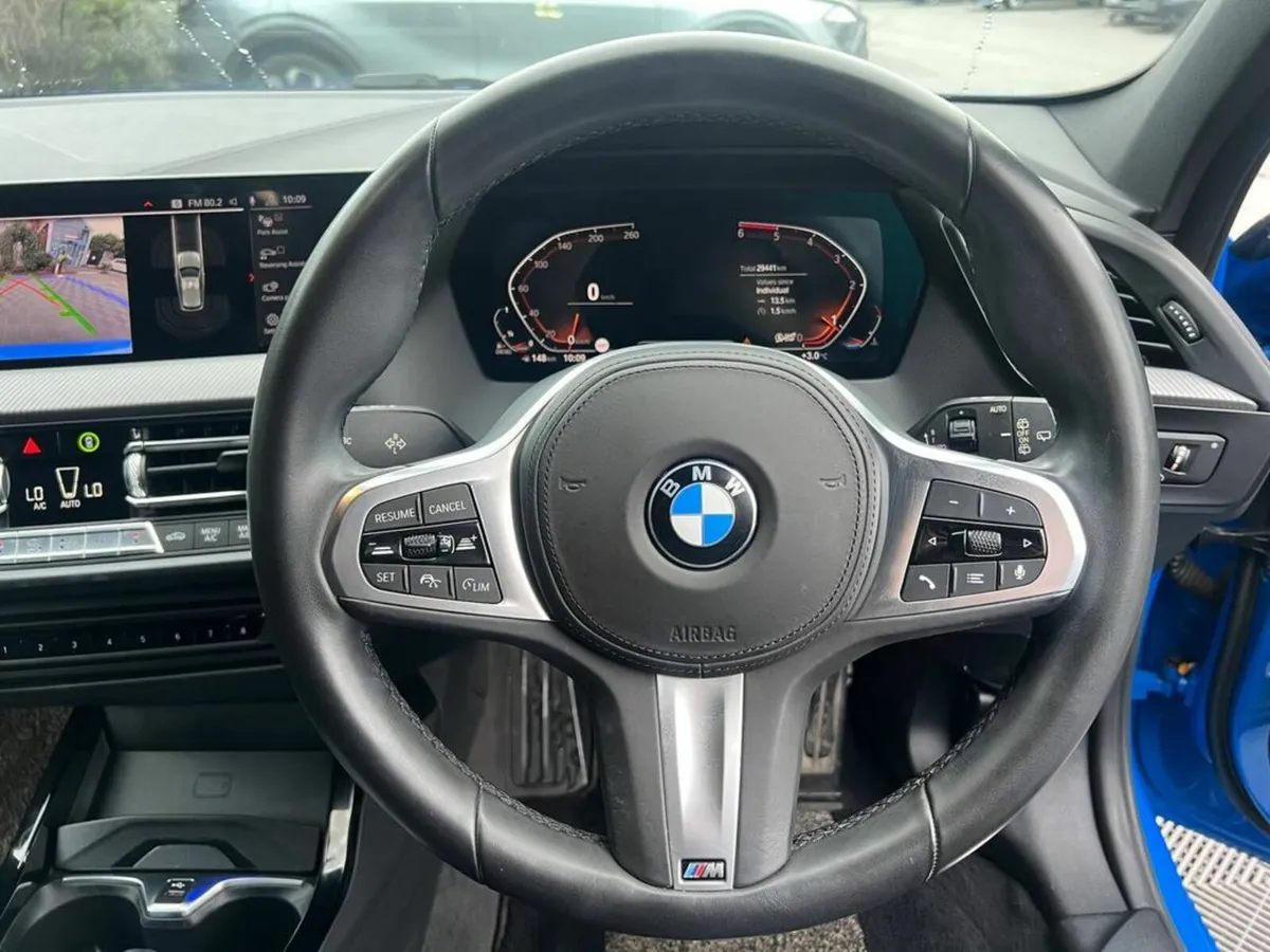 BMW 1-Series 118D M-SPORT 2.0 AUTO // VERY LOW MIL - Image 4