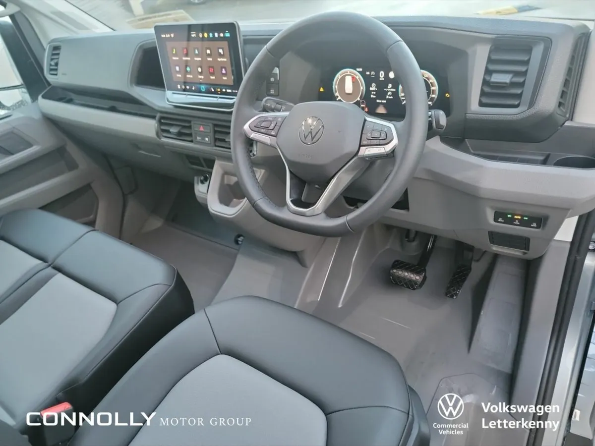 Volkswagen Crafter CR35 Panel van Highline MWB 177 - Image 2