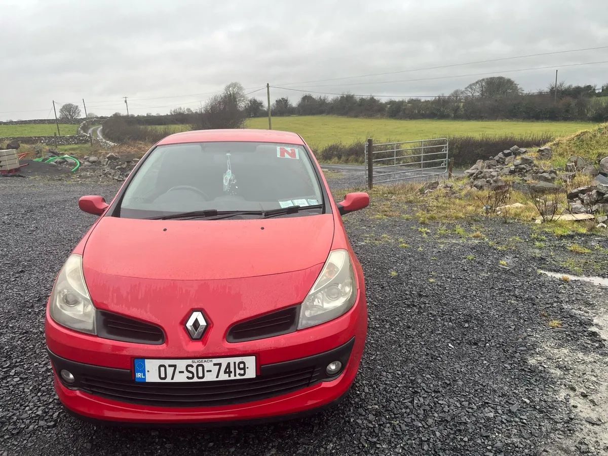 Renault Clio - Image 1