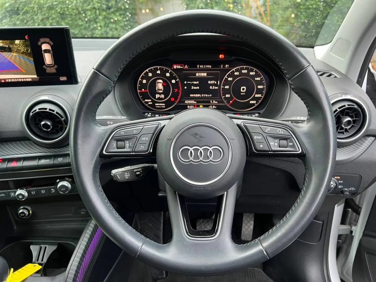 Audi Q2 SPORT 1.0 TFSI AUTO // AMBIENT LIGHTING // - Image 4