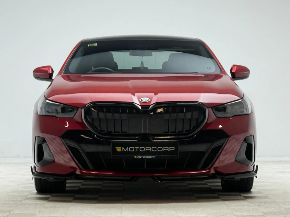 BMW 5-Series 550E M SPORT PRO XDRIVE - Image 2