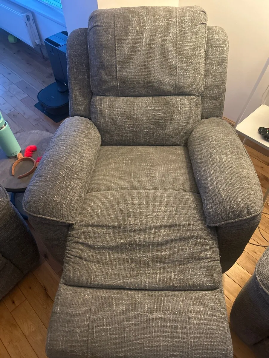 Grey sofa 3 seater recliner and 2 chairs recliners - Image 2