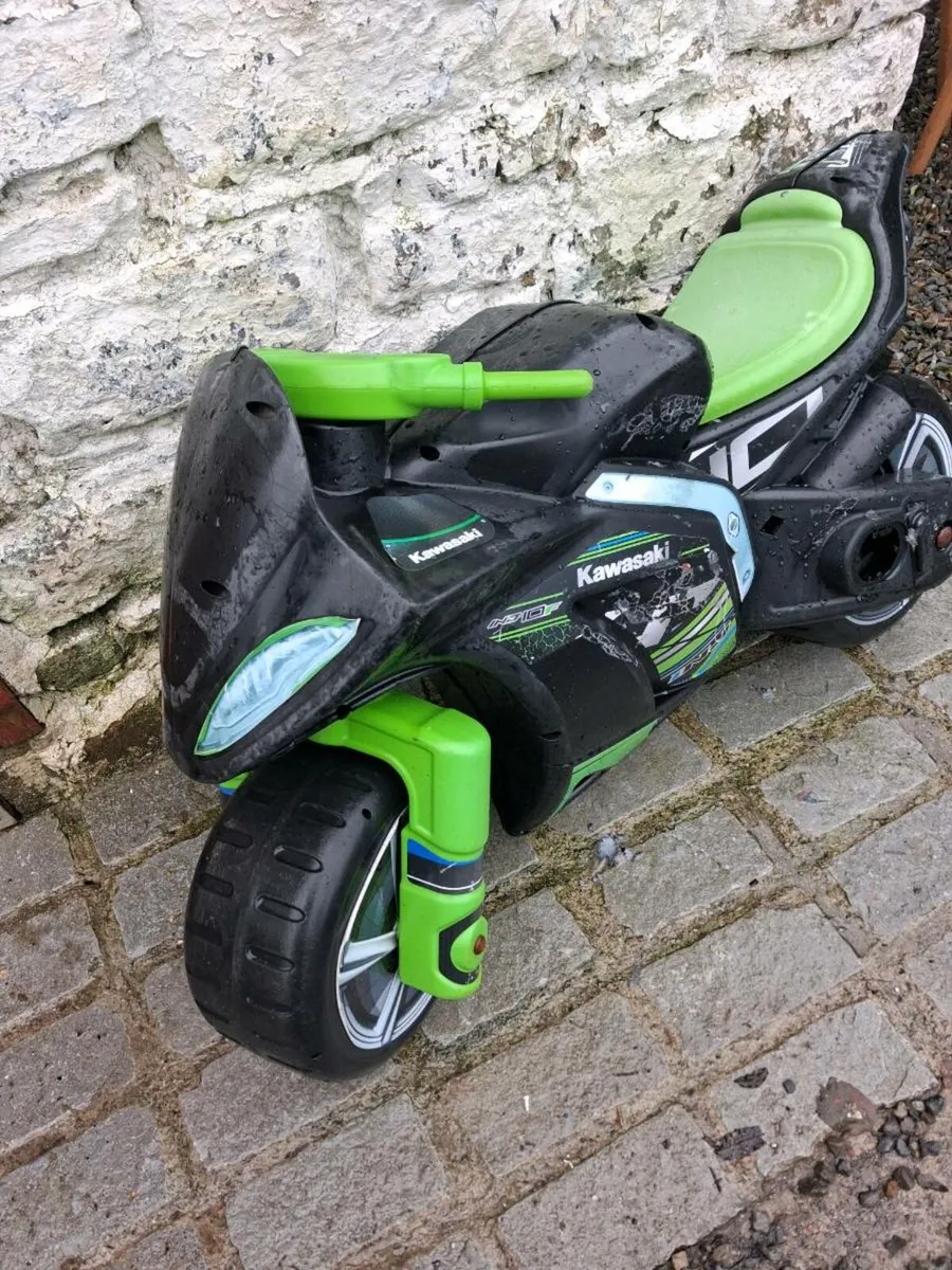 Kids plastic motorbikd - Image 2