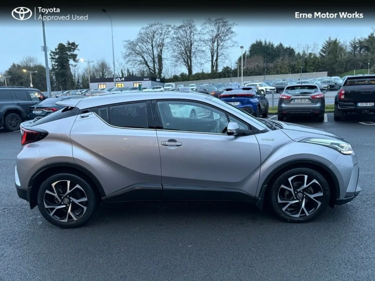 Toyota C-HR C-HR 1.8 HYBRID SPORT - Image 2