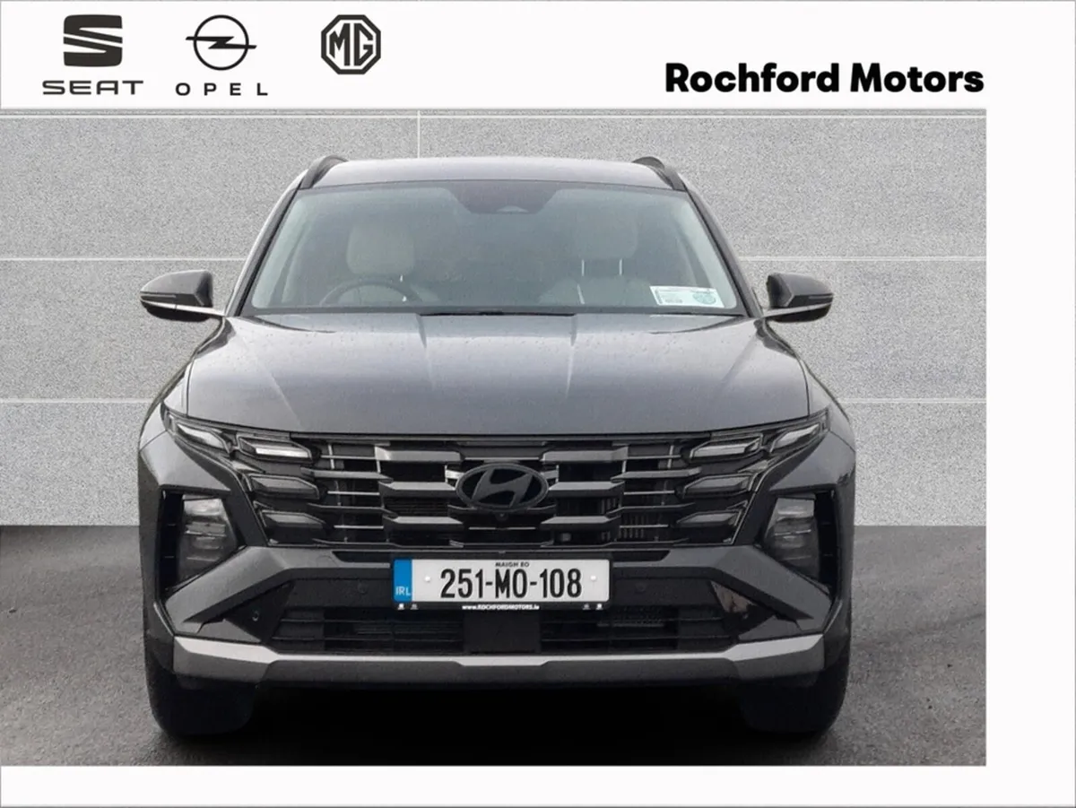Hyundai Tucson Executive Plus 1.6D ***HUGE SPEC*** - Image 2