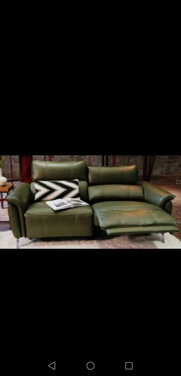 **CLEARANCE**  Demo  Leather Powered Recliner - Image 3