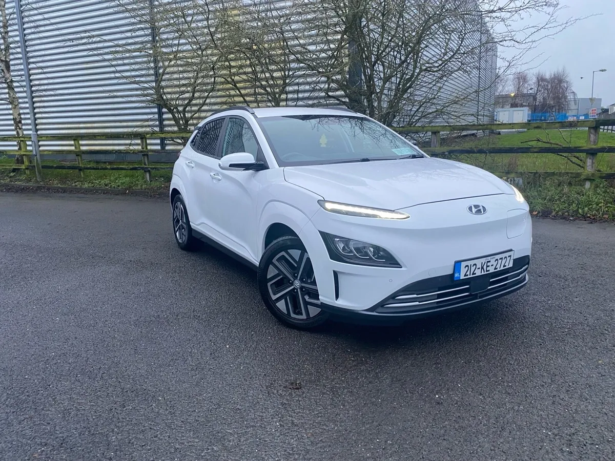 Hyundai Kona 64kwh, Full Service history - Image 1