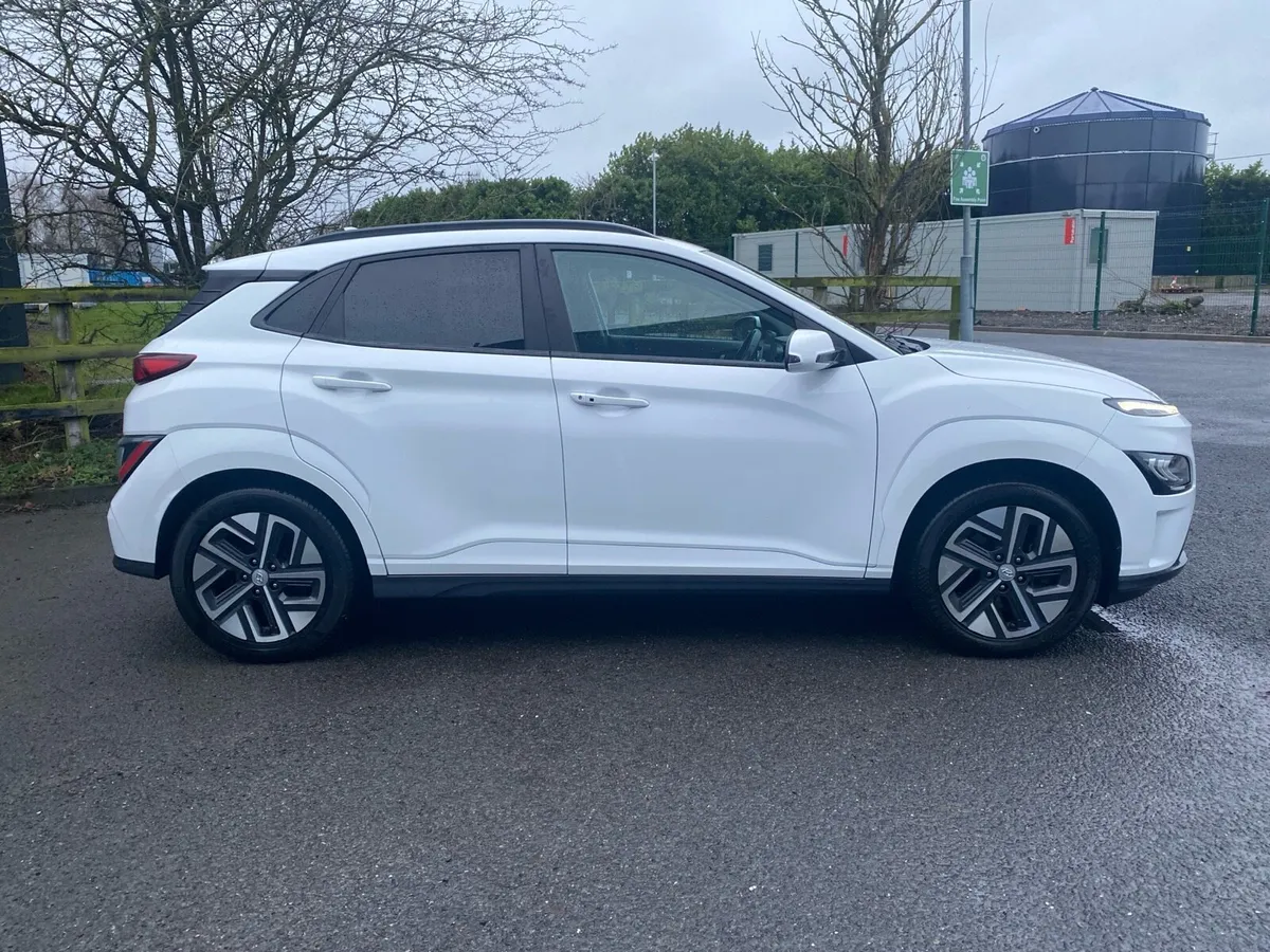 Hyundai Kona 64kwh, Full Service history - Image 2