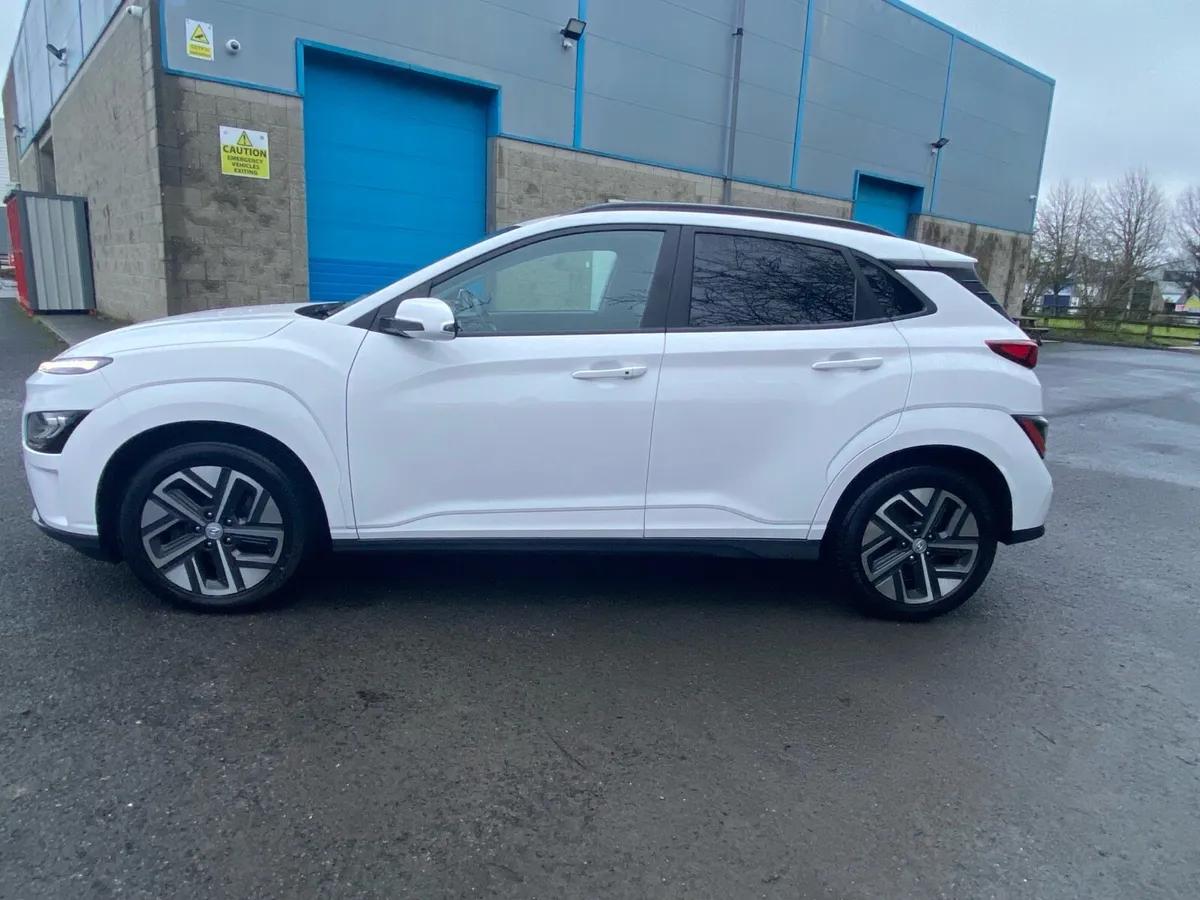 Hyundai Kona 64kwh, Full Service history - Image 3