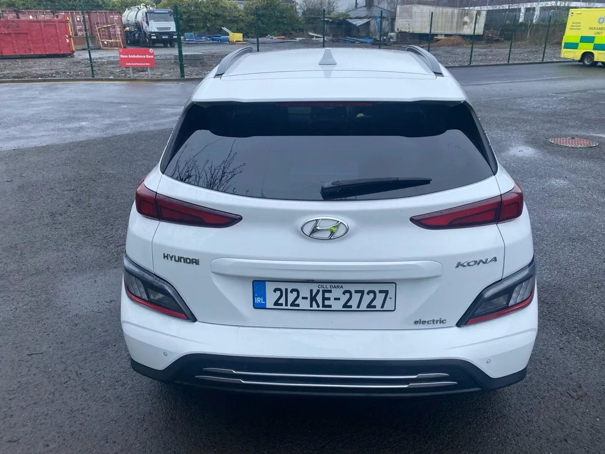 Hyundai Kona 64kwh, Full Service history - Image 4