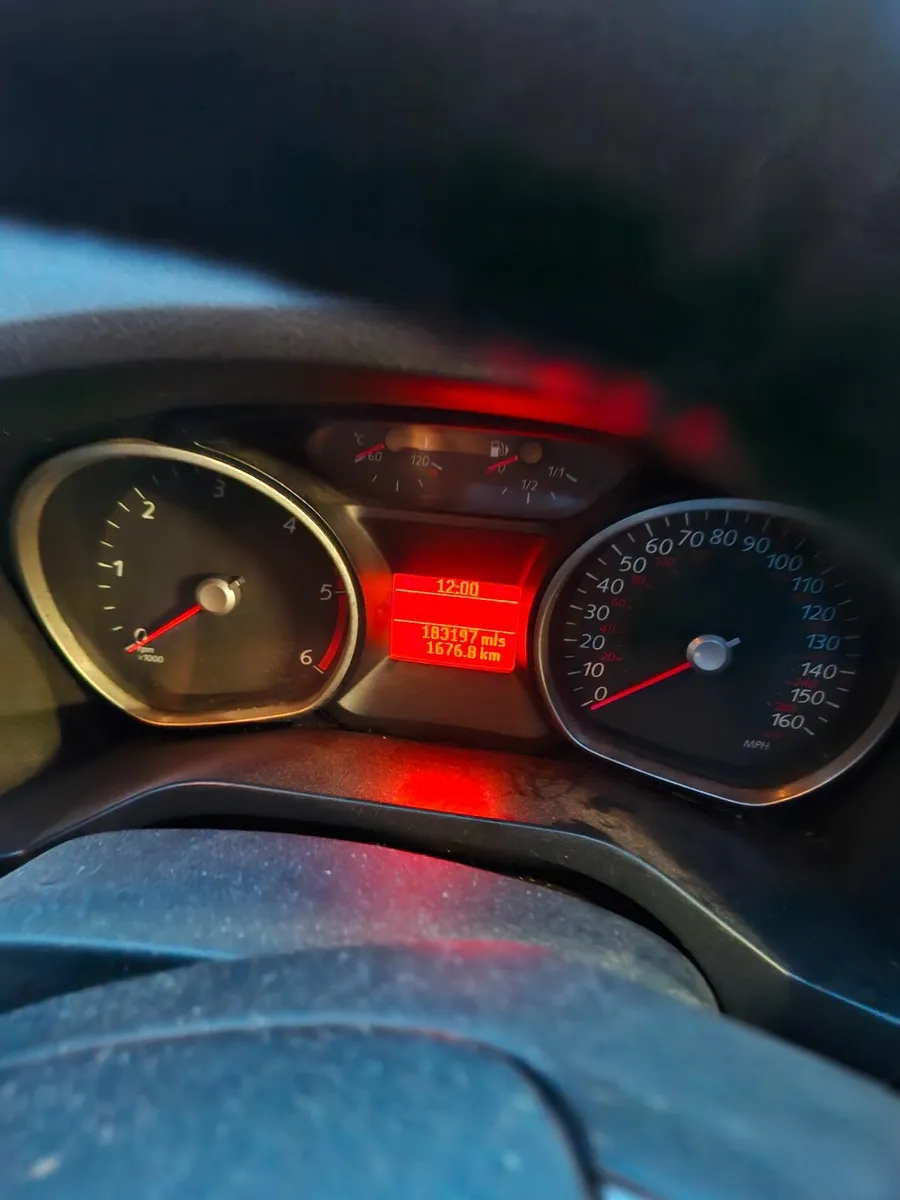 Ford Galaxy 2010 - Image 3