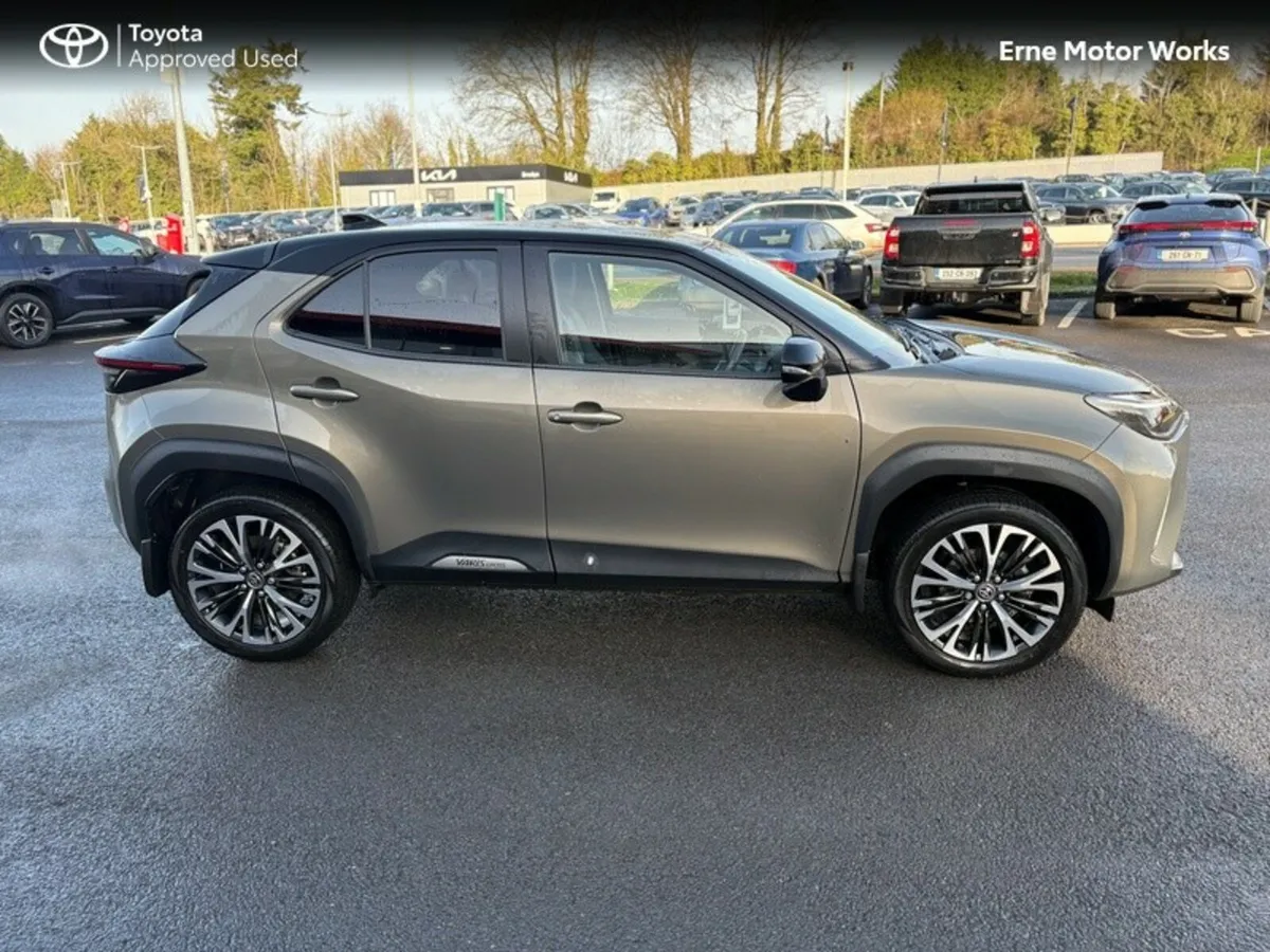 Toyota Yaris Cross Yaris Cross Sol Hybrid - Image 2